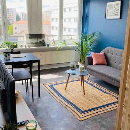 Le 610 - Cosy - Stationnement Gratuit & Wifi Apartment Saint-Etienne  Exterior photo